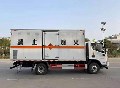 九江爆破器材运输车